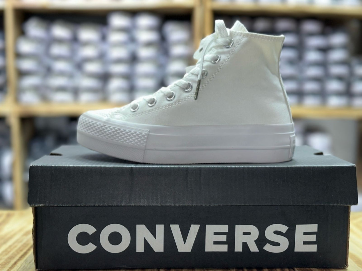 Converse plataforma punta plateada